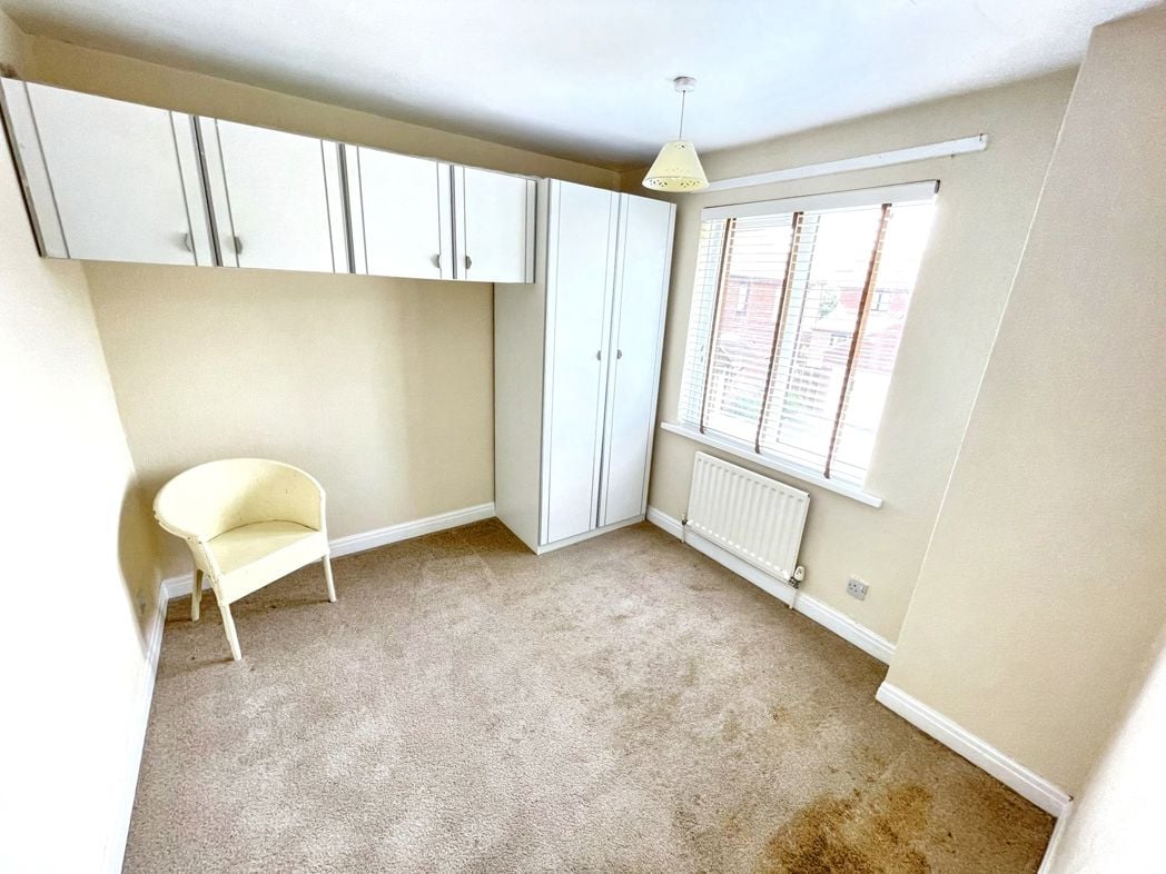 Property image 13 of 17