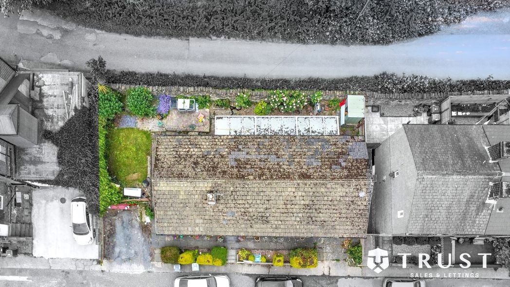 Property image 2 of 20