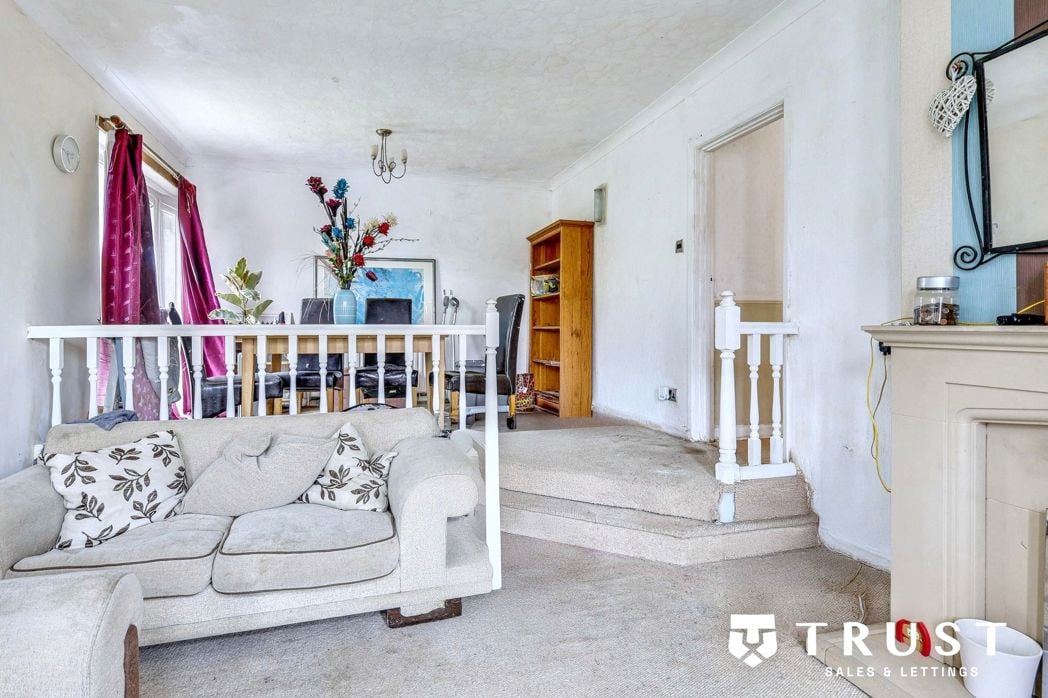 Property image 3 of 20
