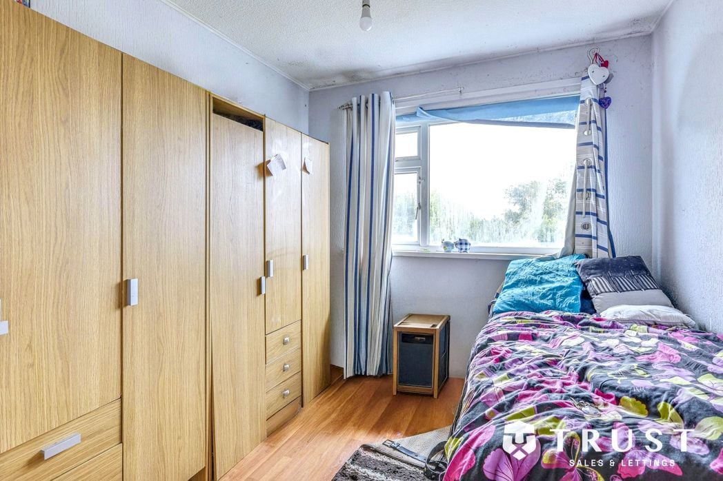 Property image 11 of 20