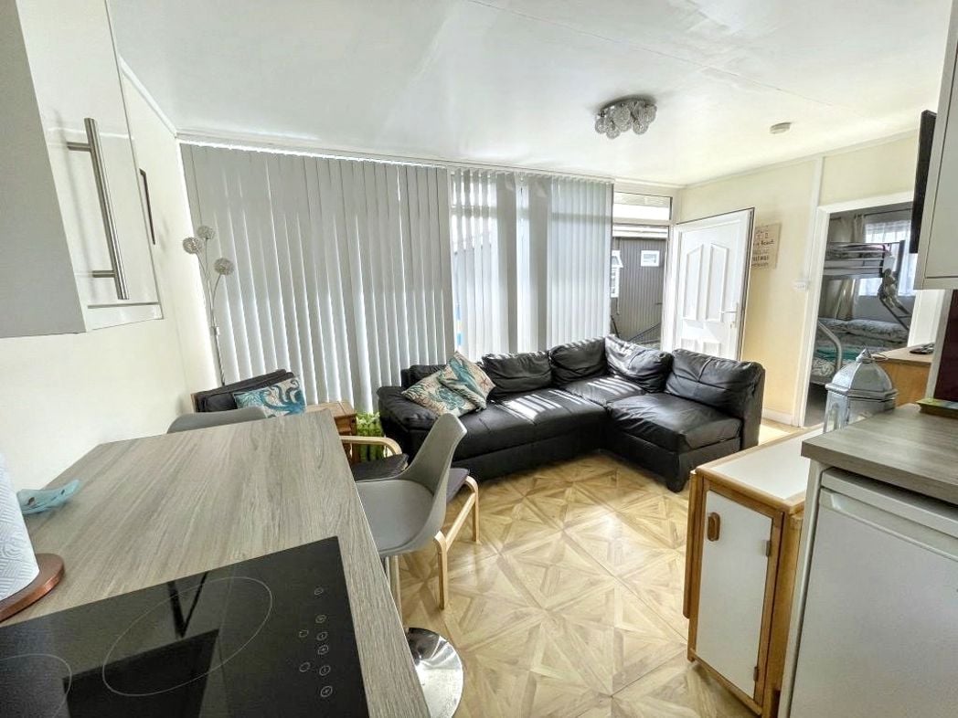 Property image 4 of 7