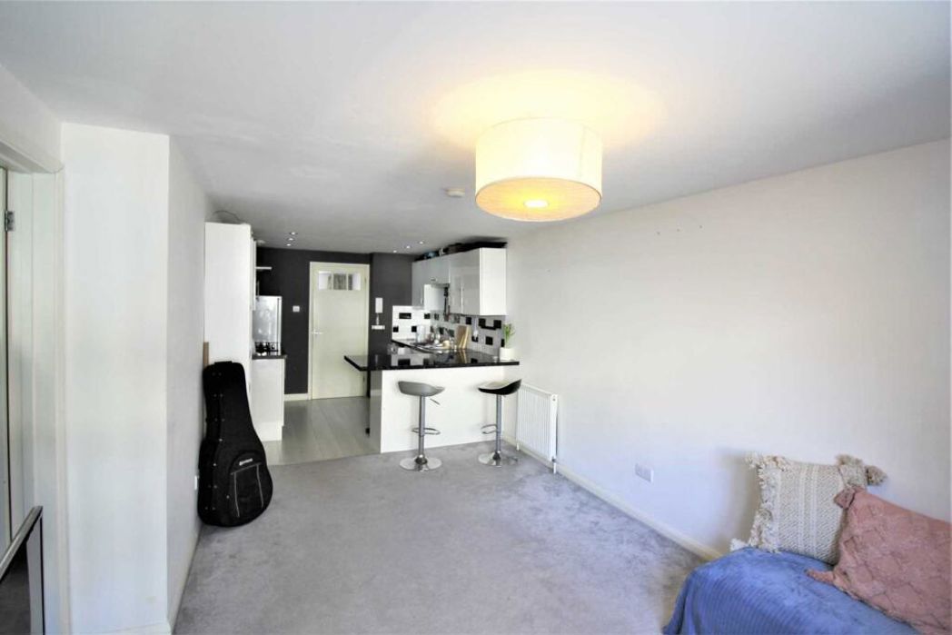 Property image 3 of 6