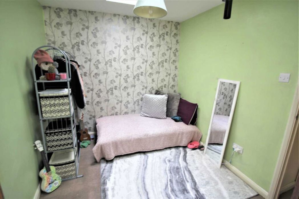 Property image 4 of 6
