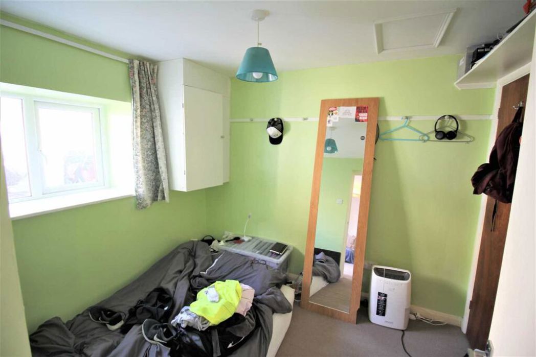 Property image 5 of 6