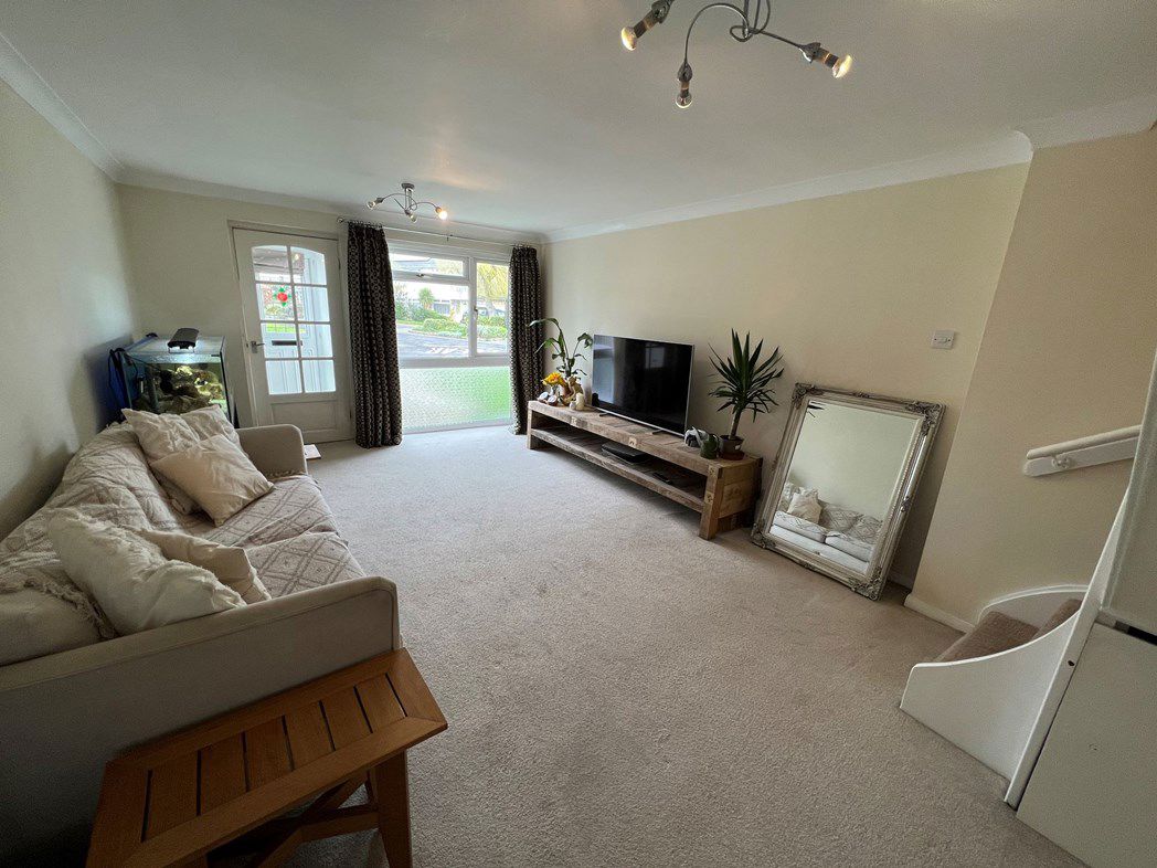 Property image 2 of 7