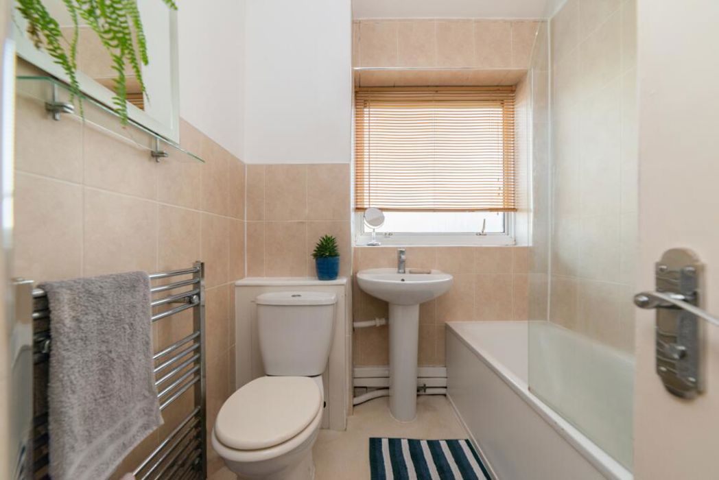 Property image 6 of 7