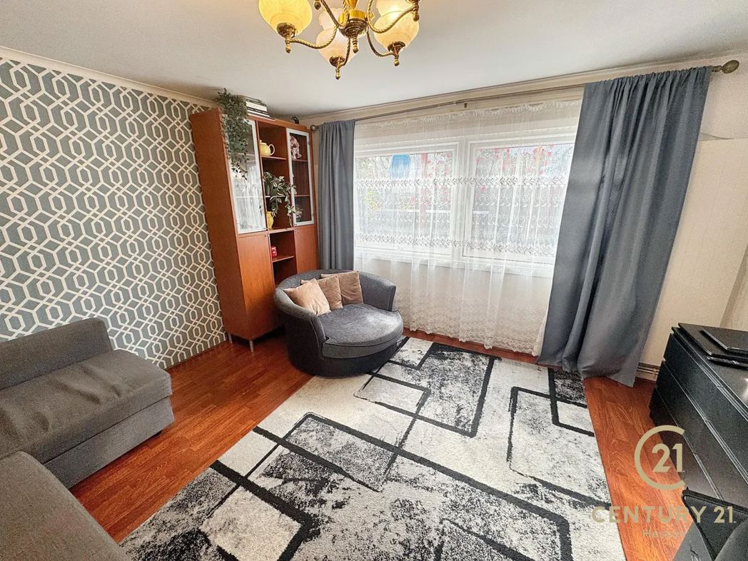 Property image 2 of 11