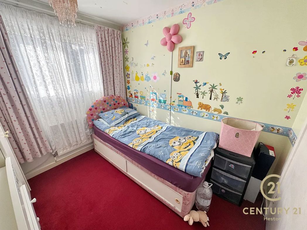 Property image 6 of 11