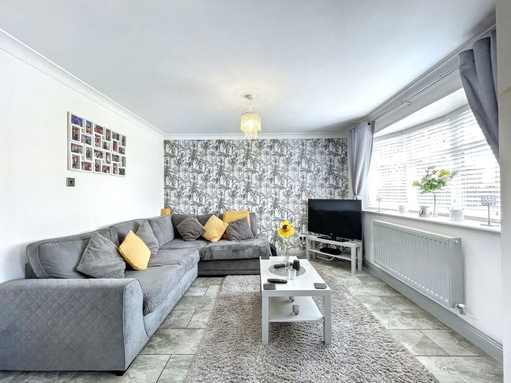Property image 4 of 17