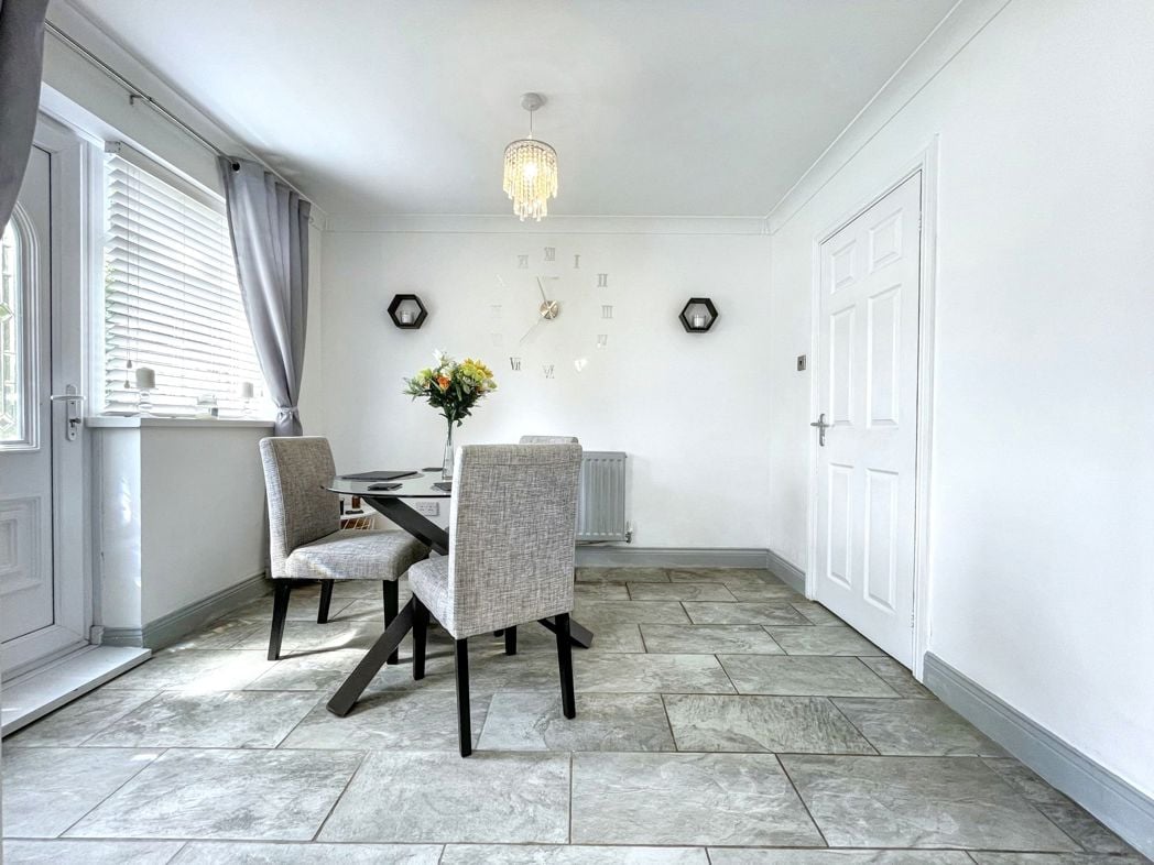 Property image 6 of 17