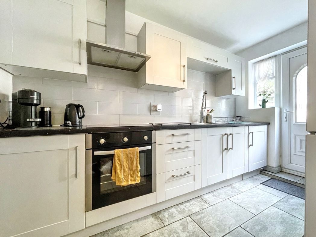 Property image 7 of 17