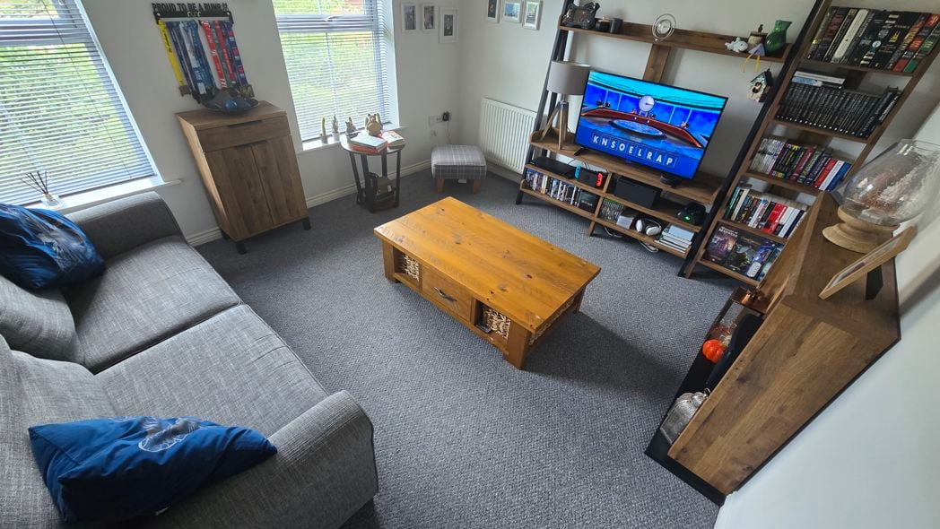Property image 2 of 9