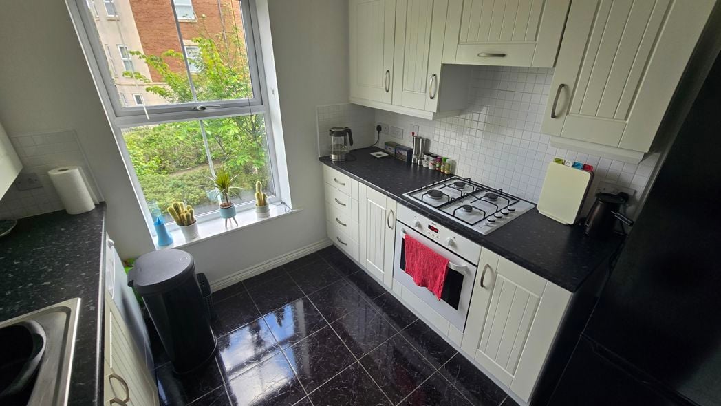 Property image 3 of 9