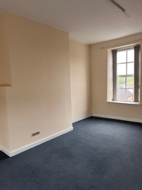 Property image 13 of 17
