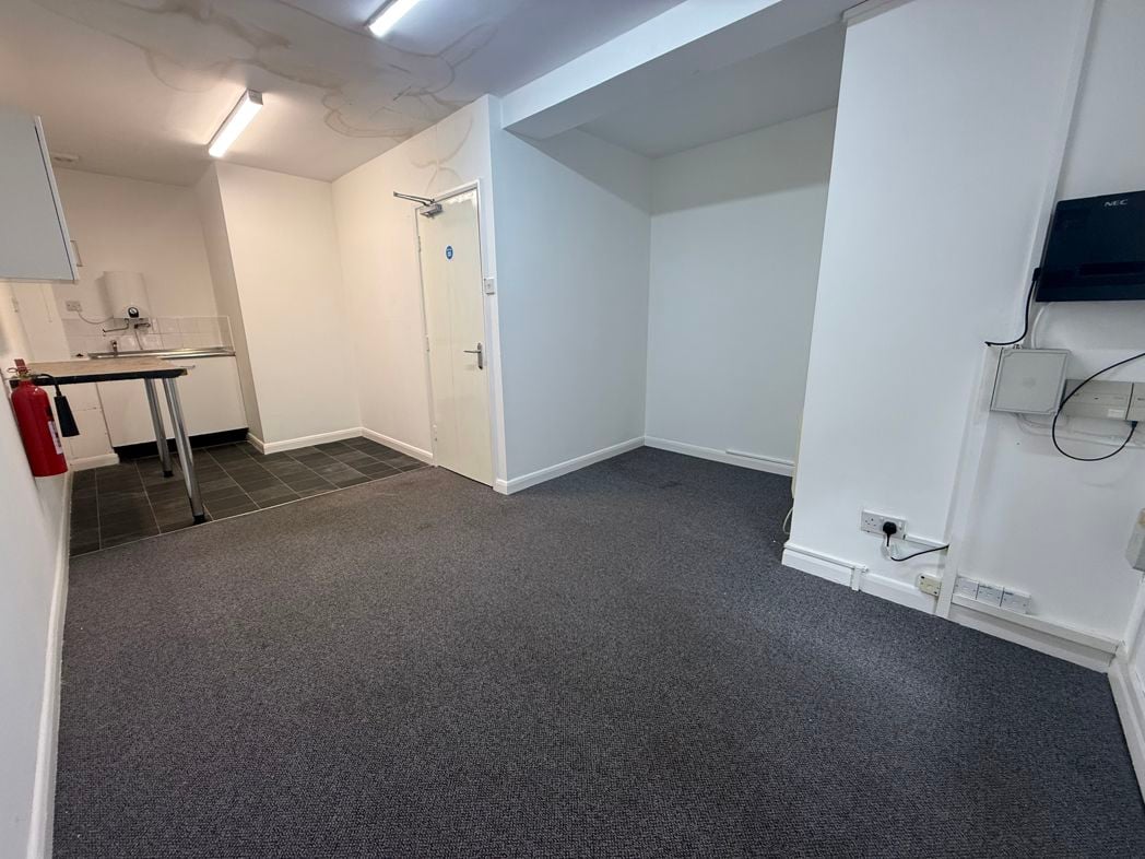Property image 10 of 15