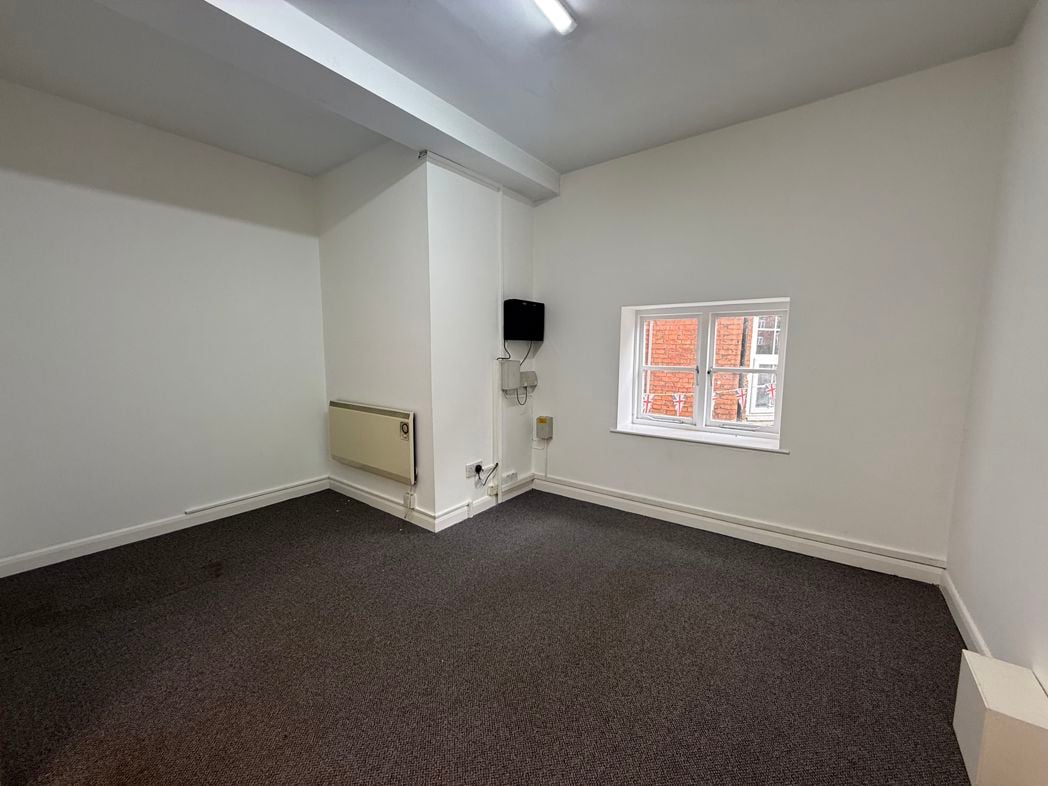 Property image 11 of 15