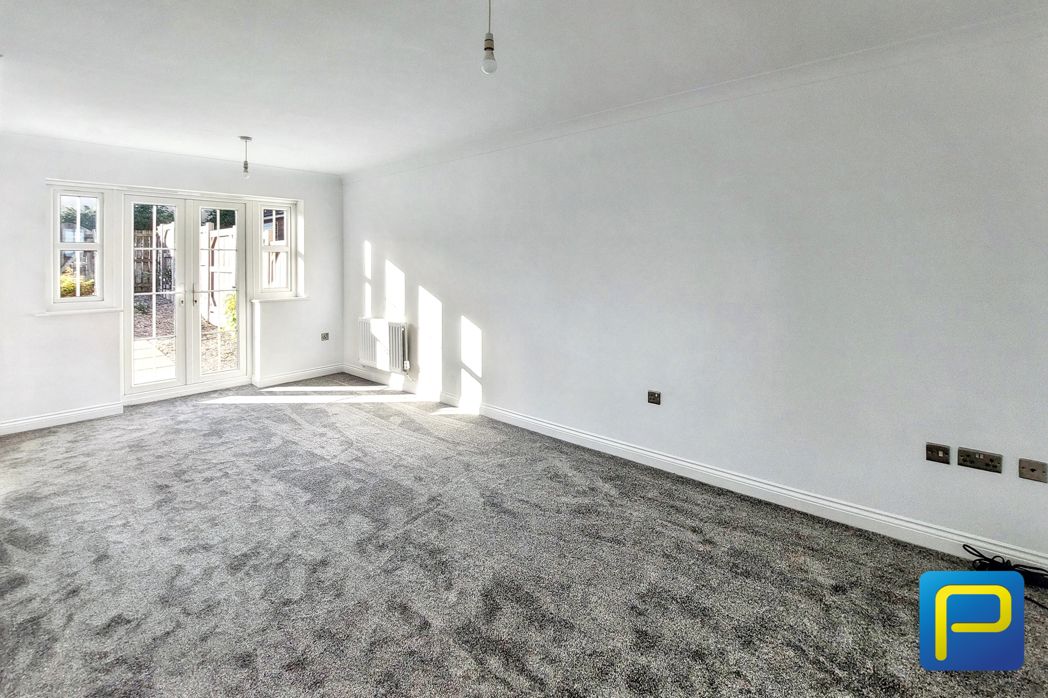 Lounge / Dining Room