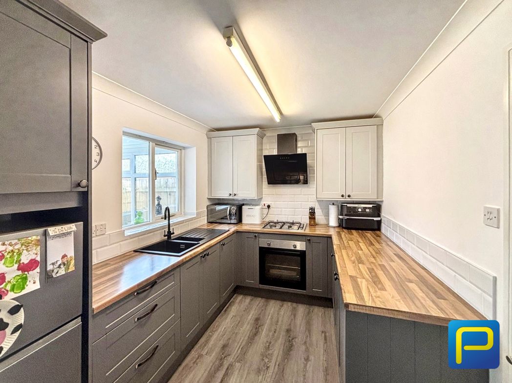 Property image 4 of 22
