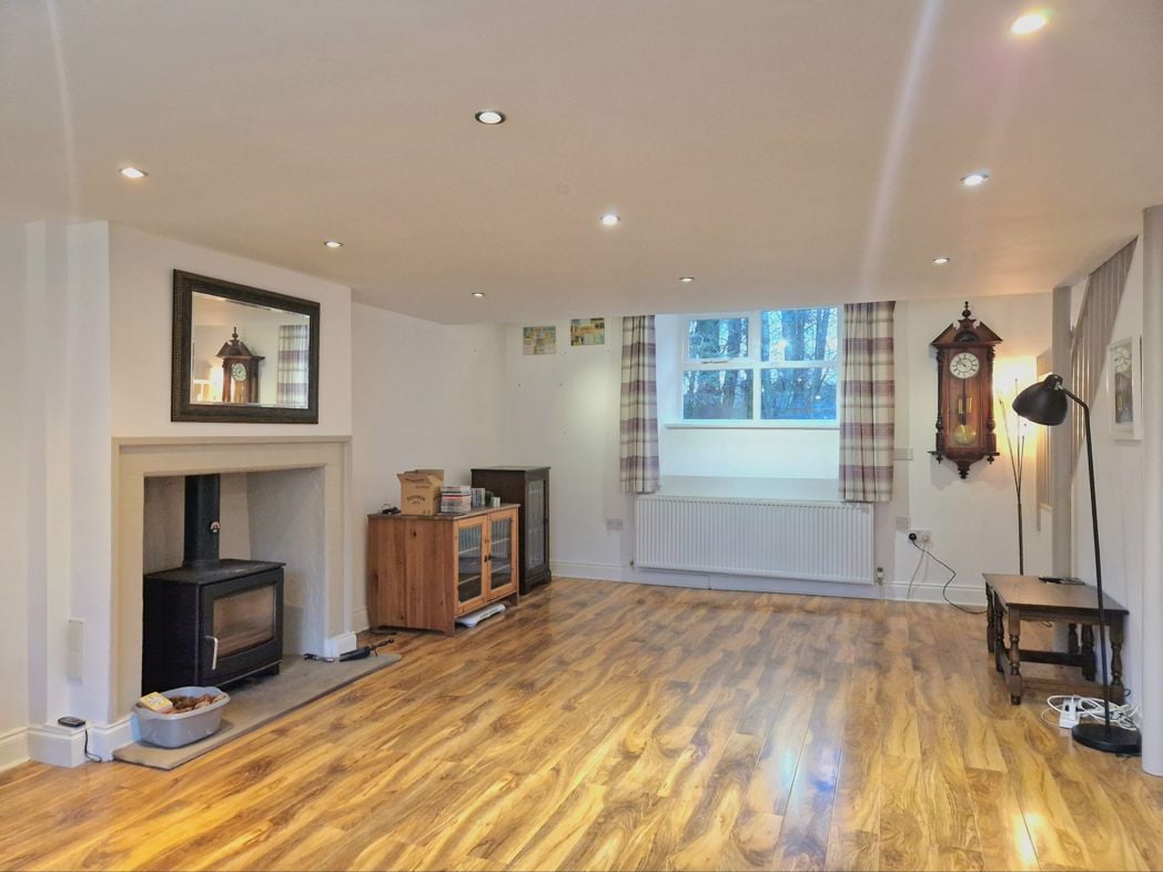 Property image 4 of 16