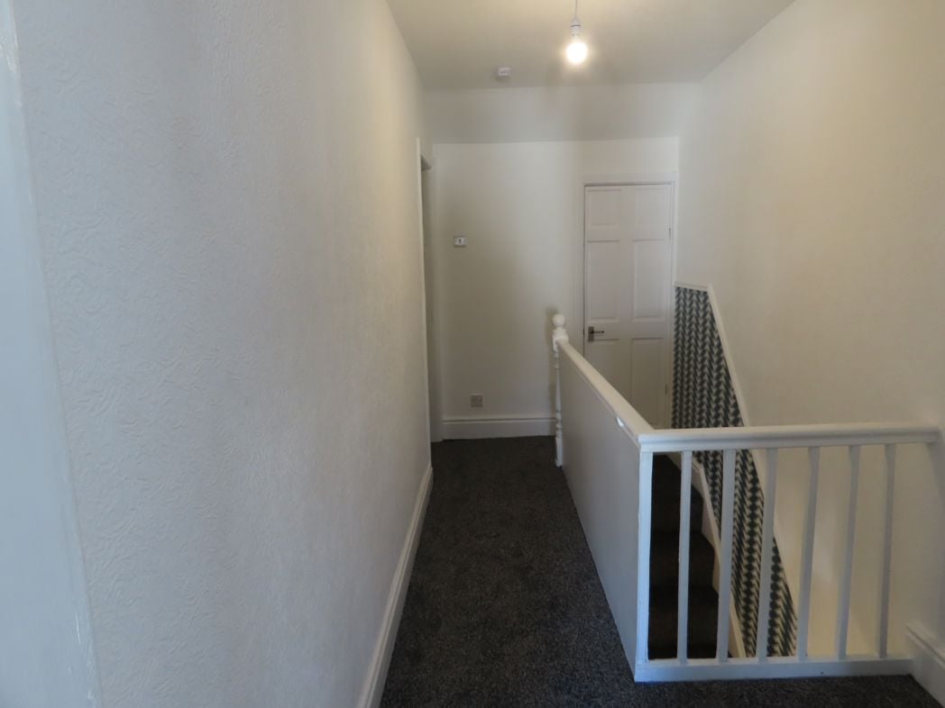 Property image 8 of 12