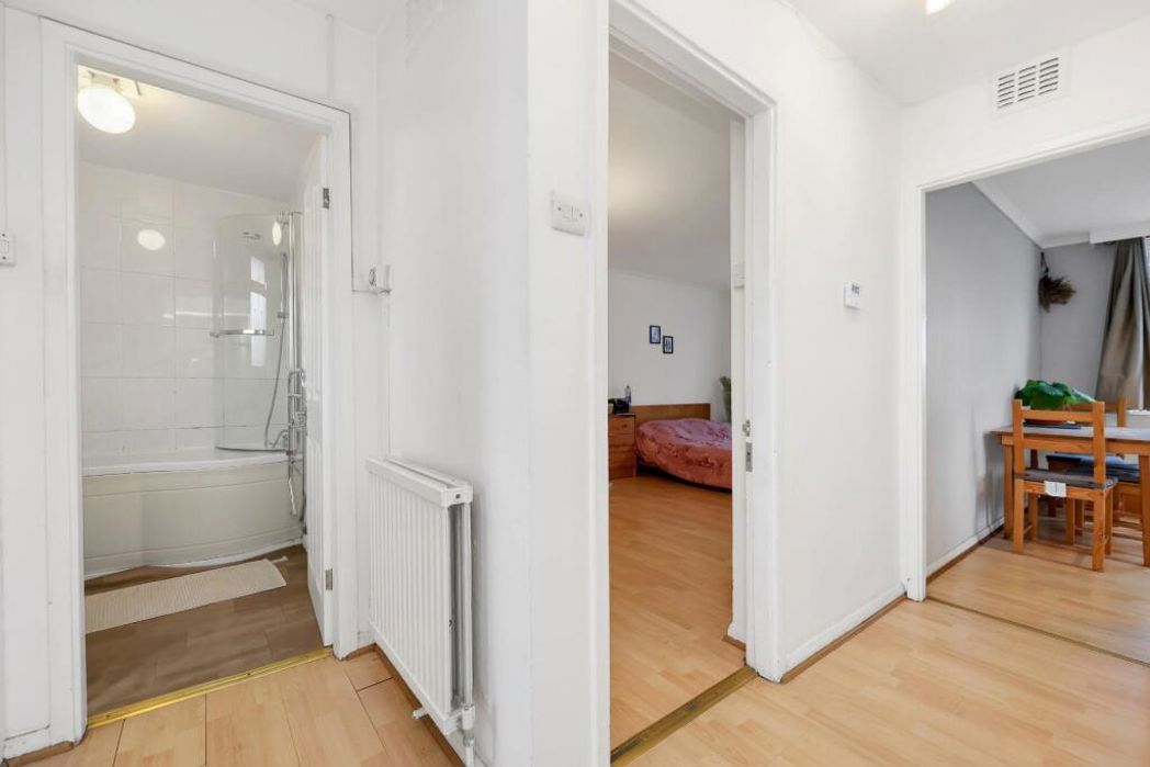 Flat 4, 213, London, E2 6AB