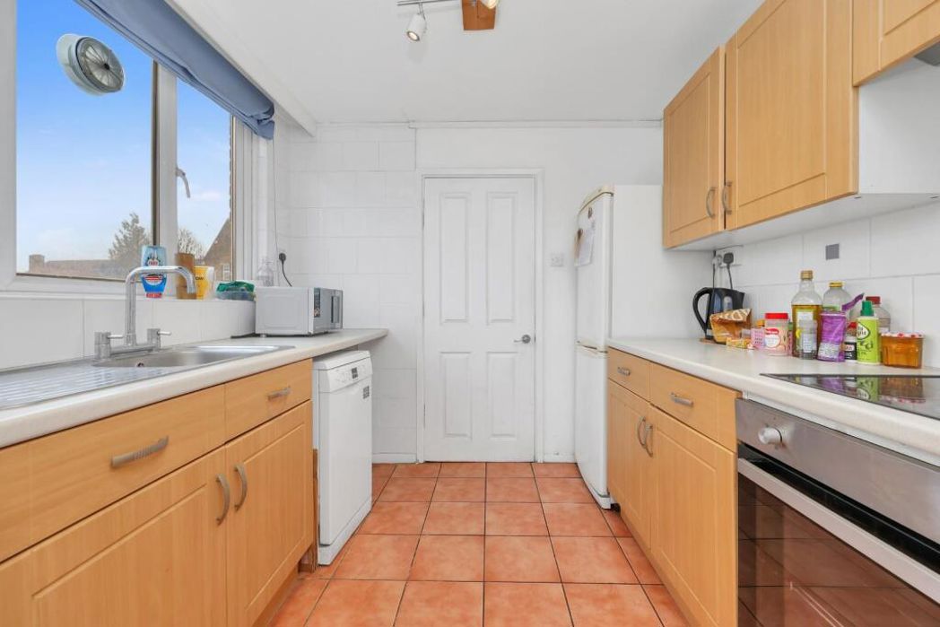 Flat 4, 213, London, E2 6AB