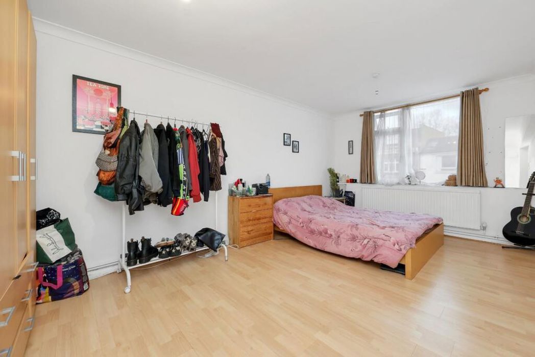 Flat 4, 213, London, E2 6AB