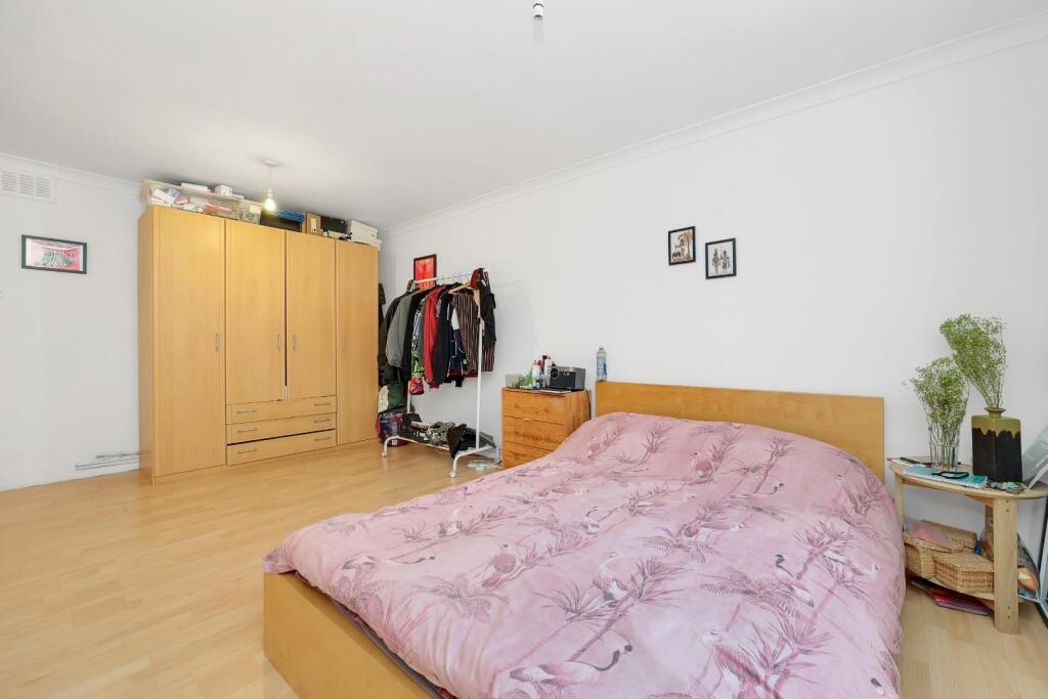 Flat 4, 213, London, E2 6AB