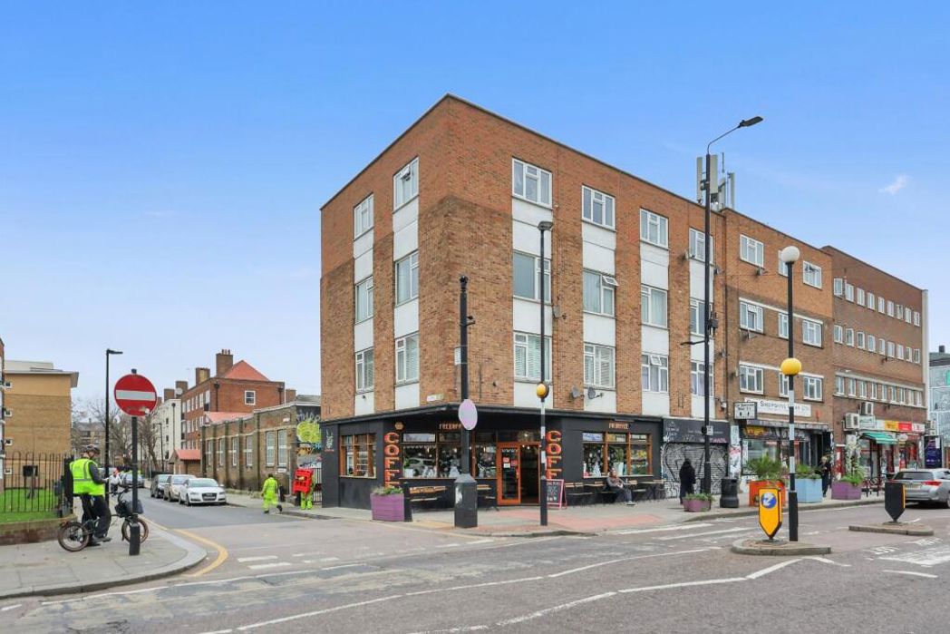 Flat 4, 213, London, E2 6AB