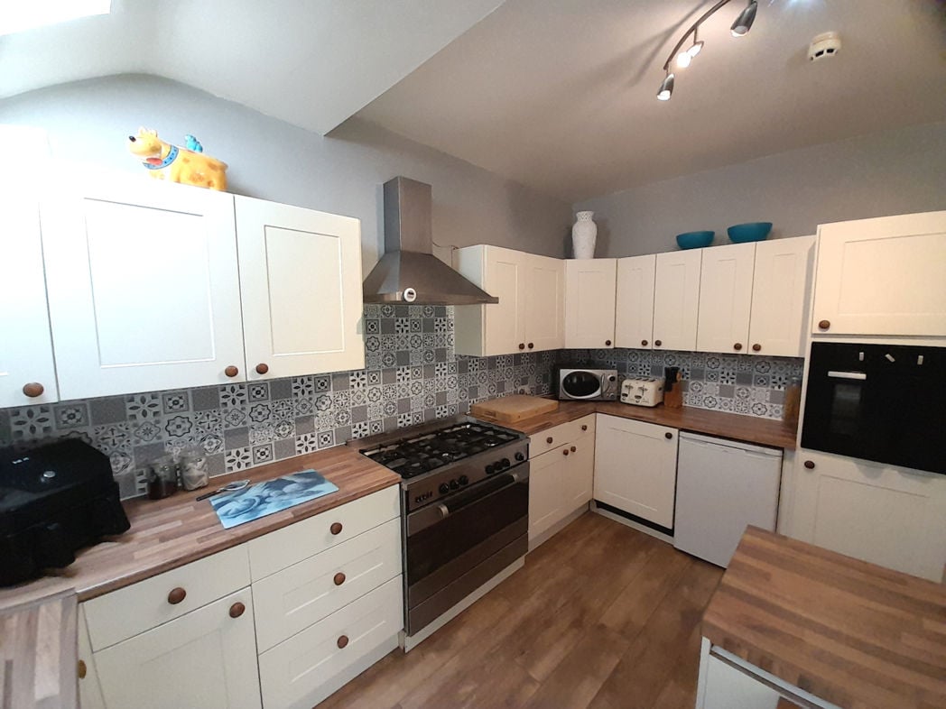 Property image 5 of 19