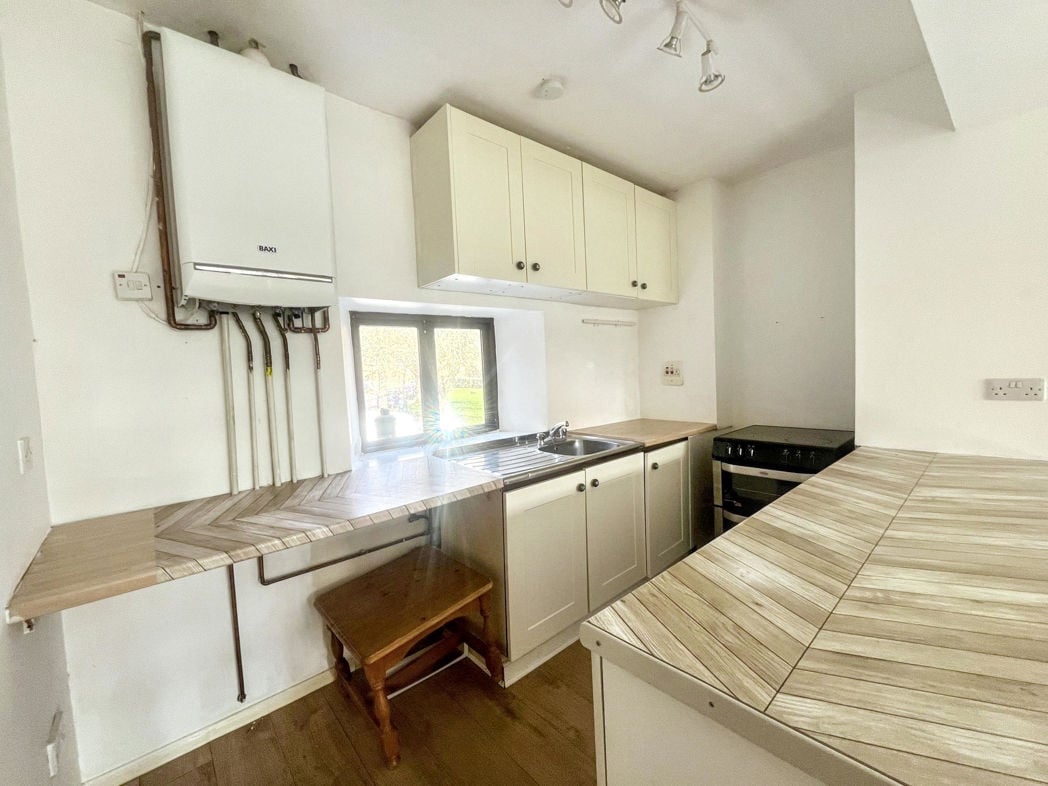Property image 3 of 9