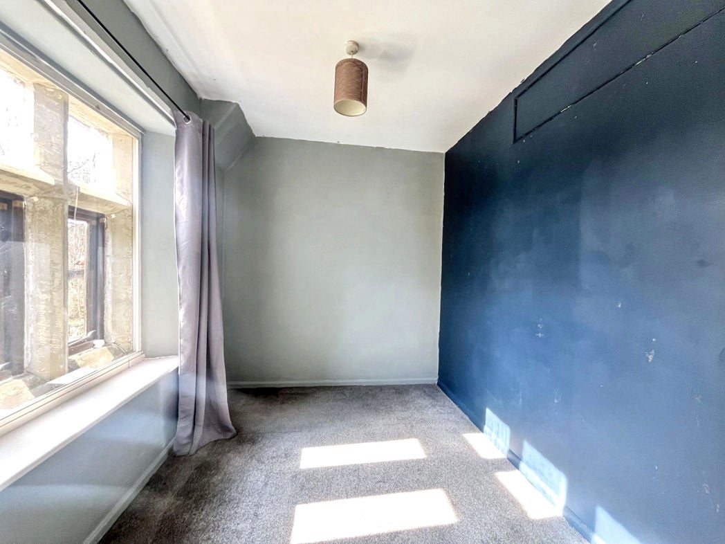 Property image 7 of 9