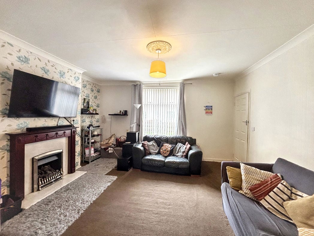 Property image 2 of 12