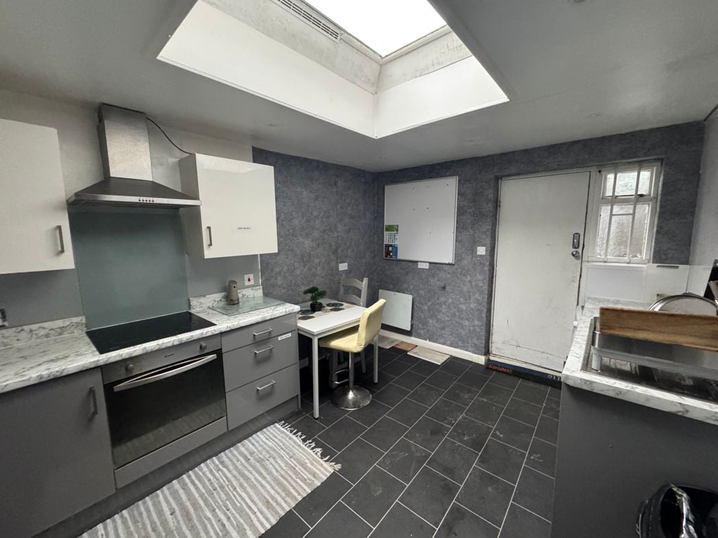 Property image 4 of 25