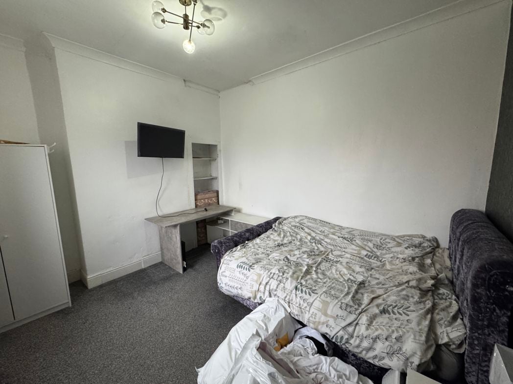 Property image 8 of 25