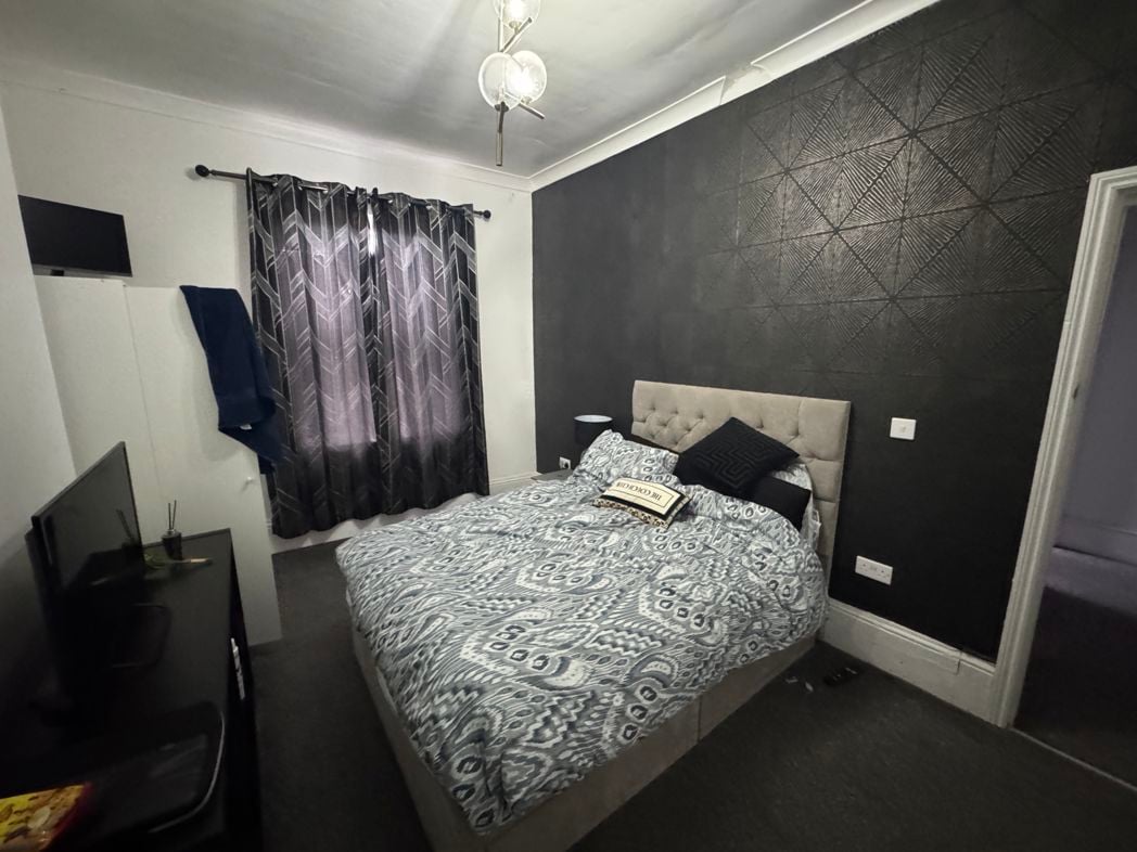 Property image 11 of 25