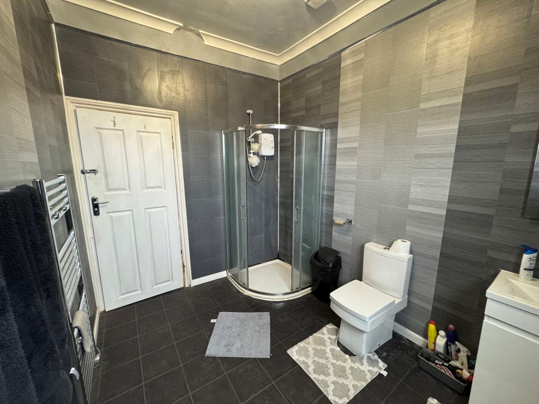 Property image 14 of 25