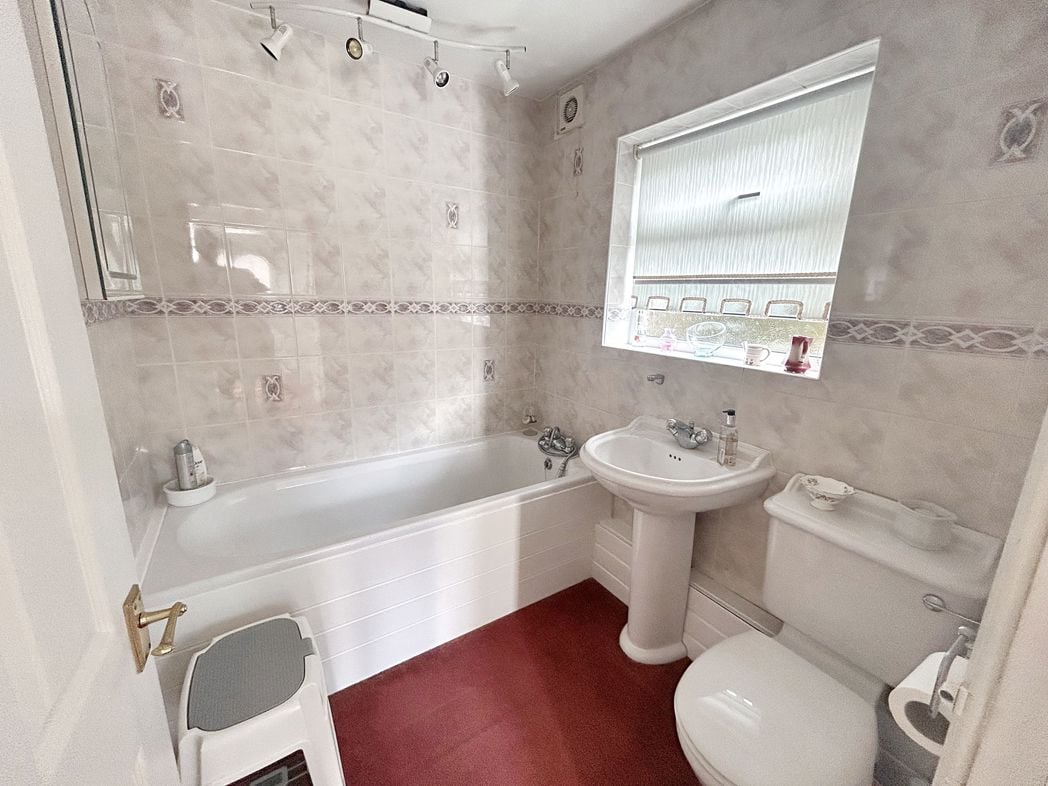 Property image 7 of 14