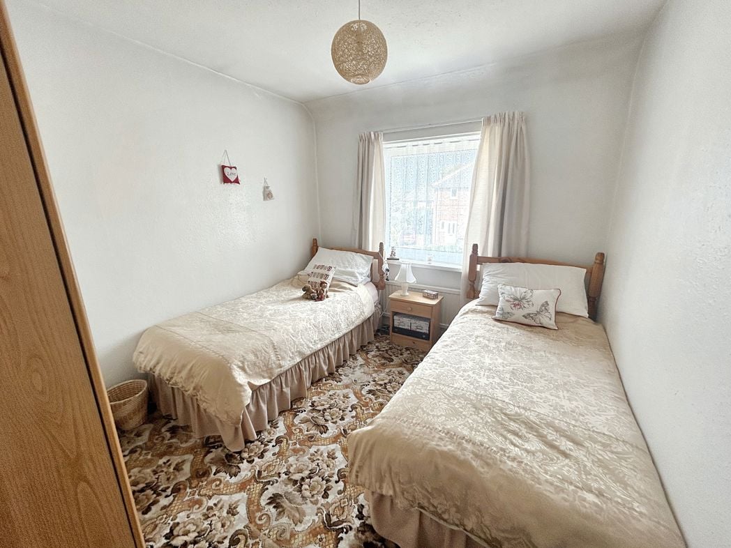 Property image 8 of 14