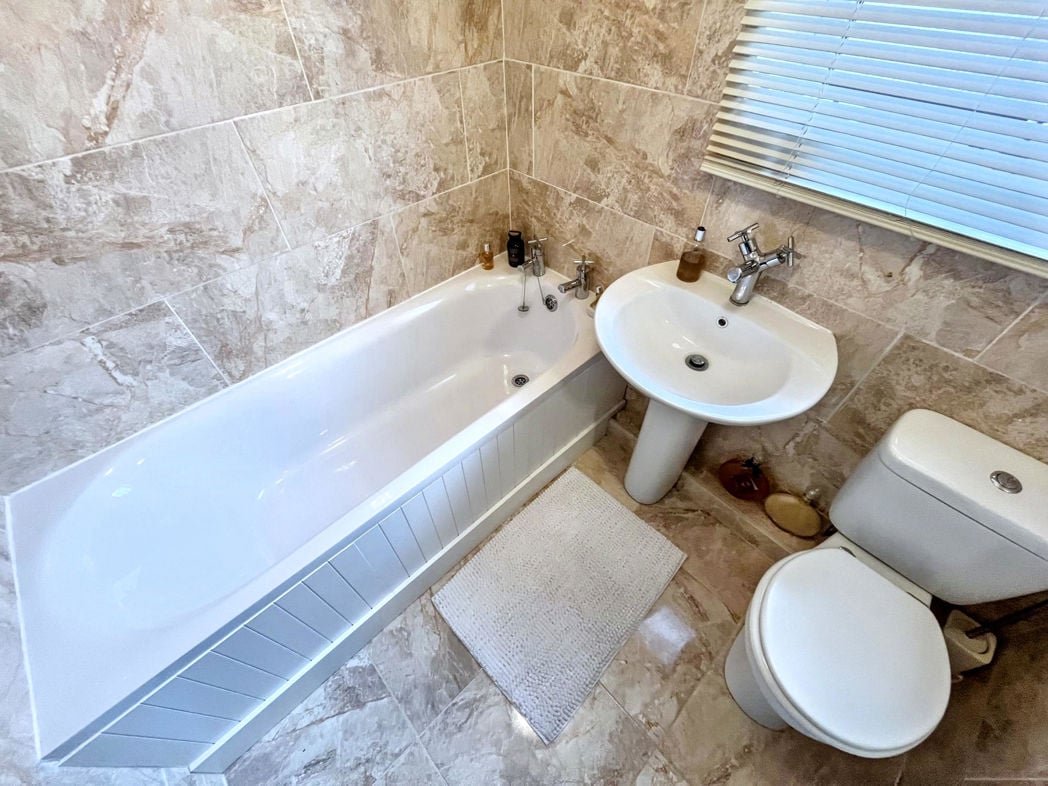 Property image 12 of 20