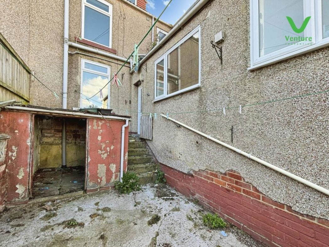 Property image 11 of 14