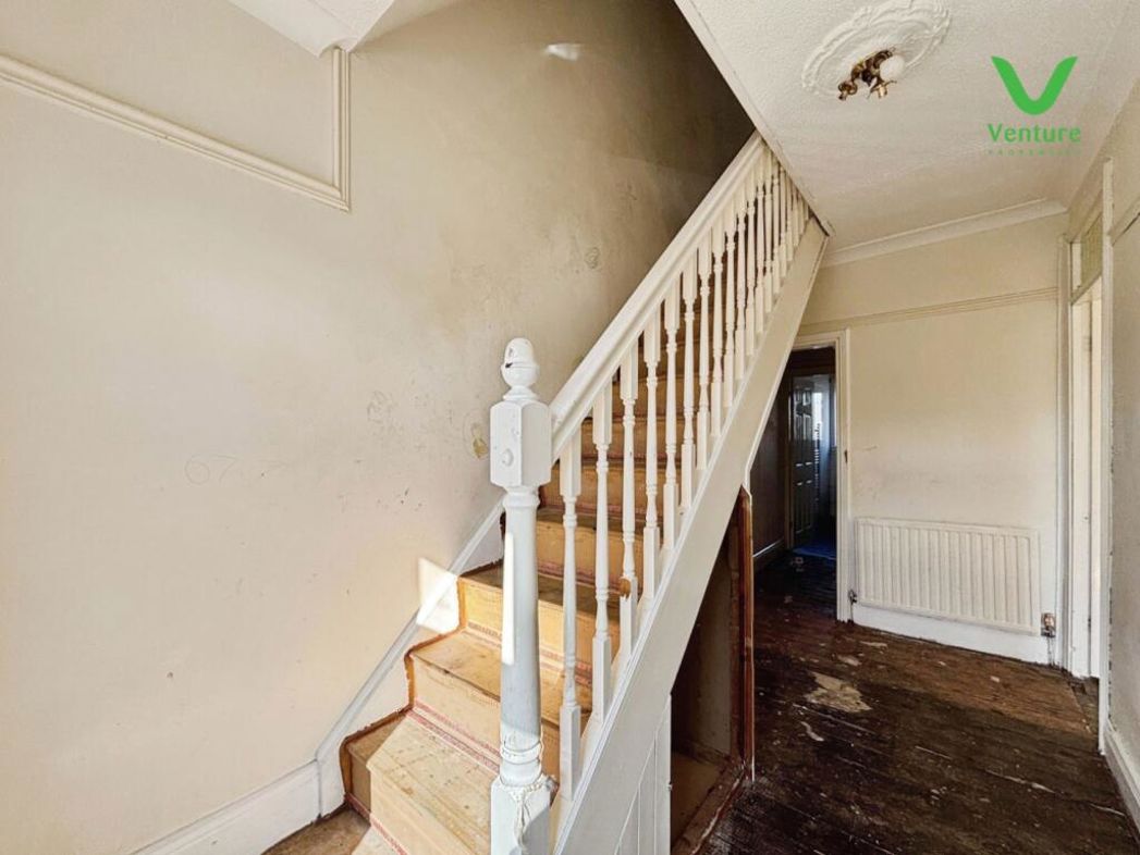 Property image 8 of 14