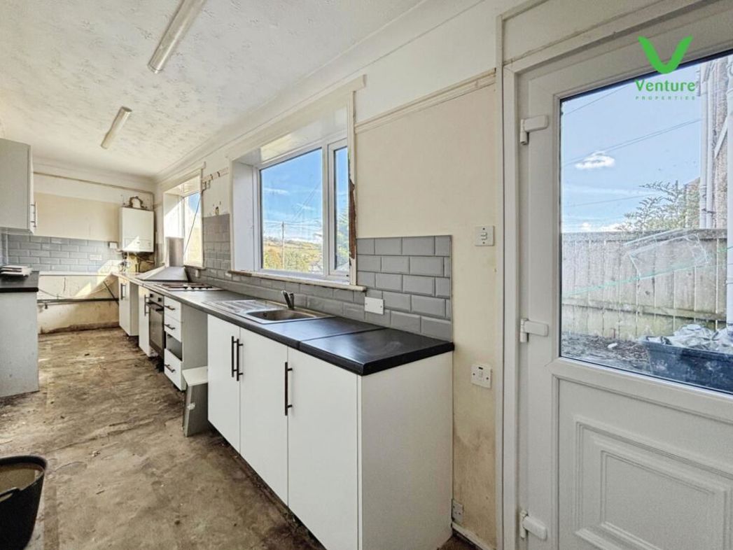 Property image 3 of 14