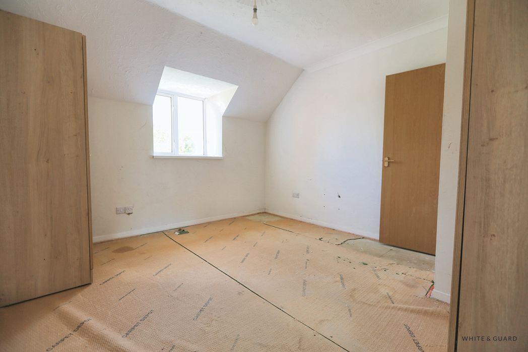 Property image 8 of 9
