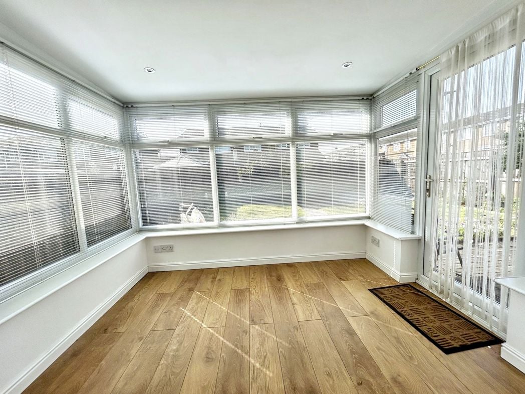 Property image 5 of 15