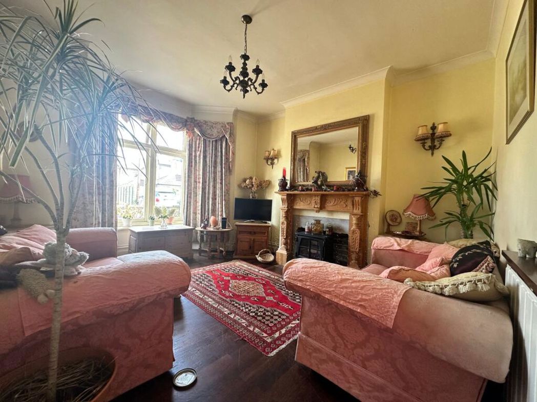 Property image 2 of 19