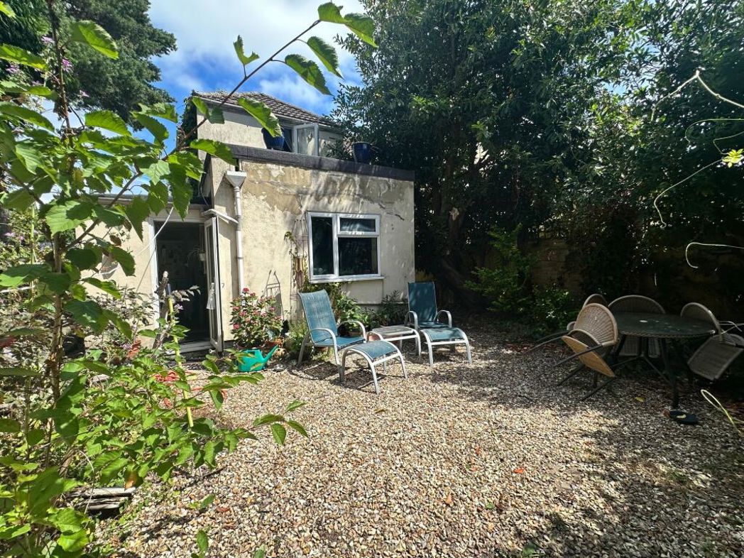 Property image 16 of 19