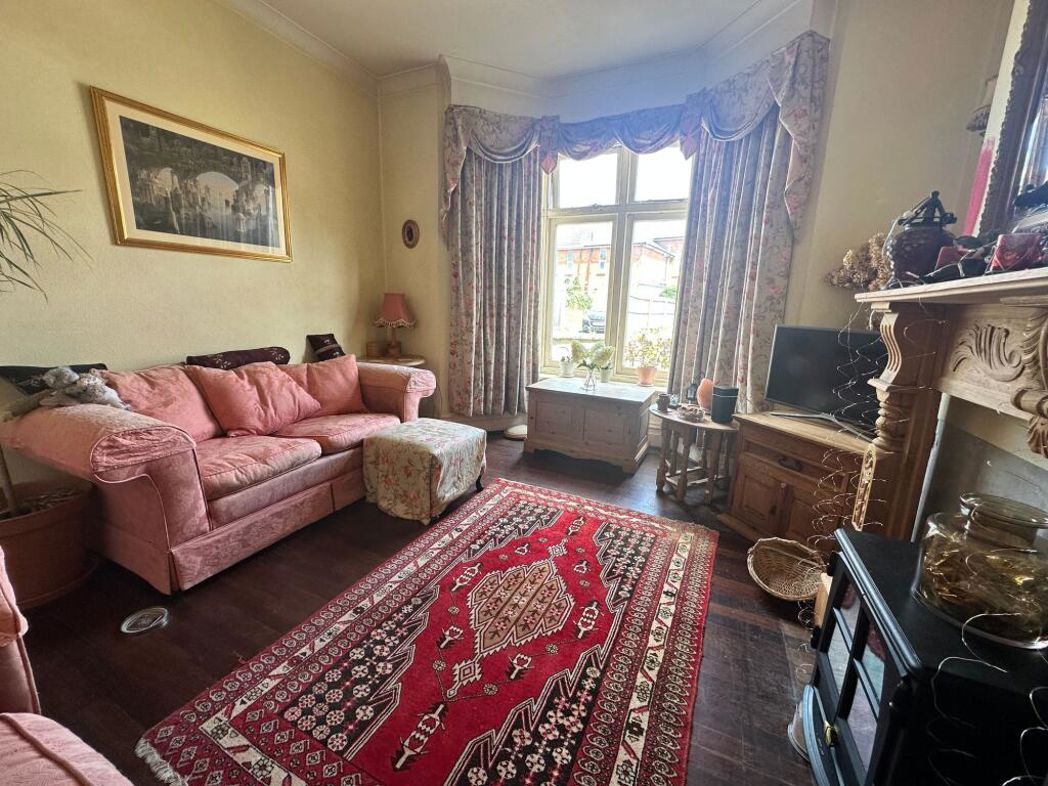 Property image 5 of 19