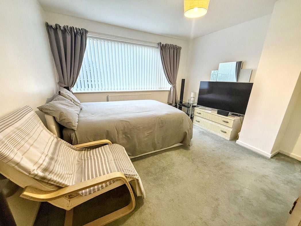 Property image 12 of 15