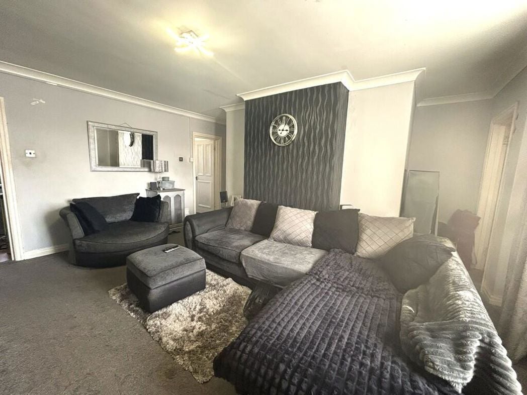 Property image 2 of 15